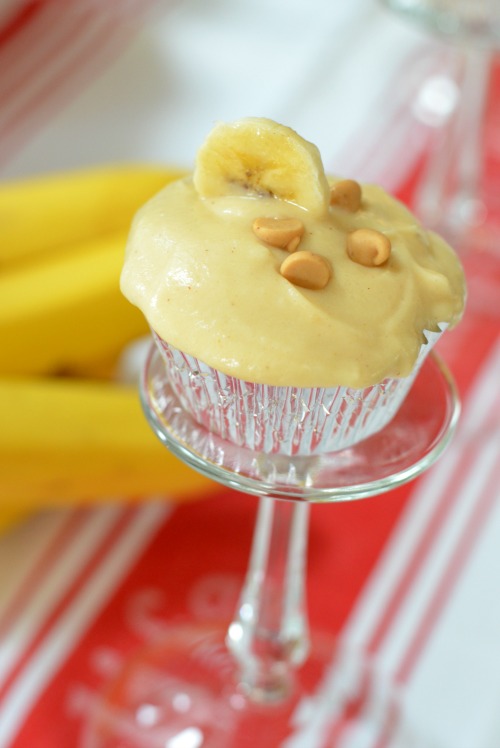 Peanut Butter Mascarpone Frosted Banana Cupcakes