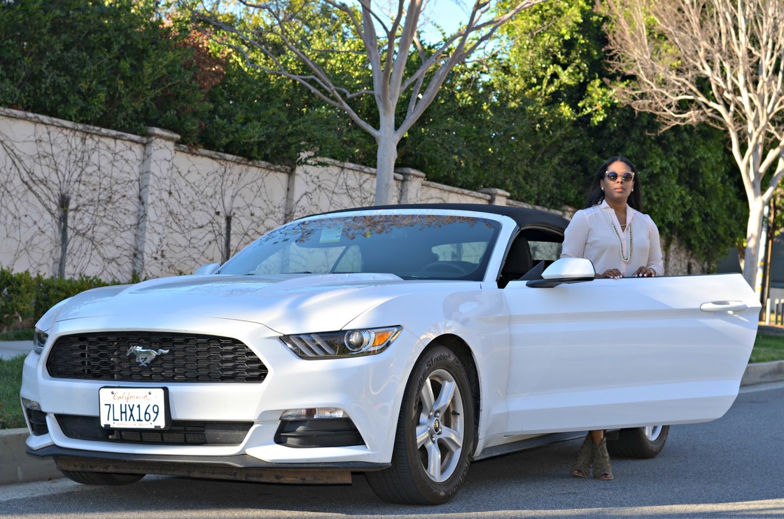 Retro-Inspired-Cropped-Culottes-Forever21-Lace-Paneled-Yoke-Detail-Convertible-Ford-Mustang-GT