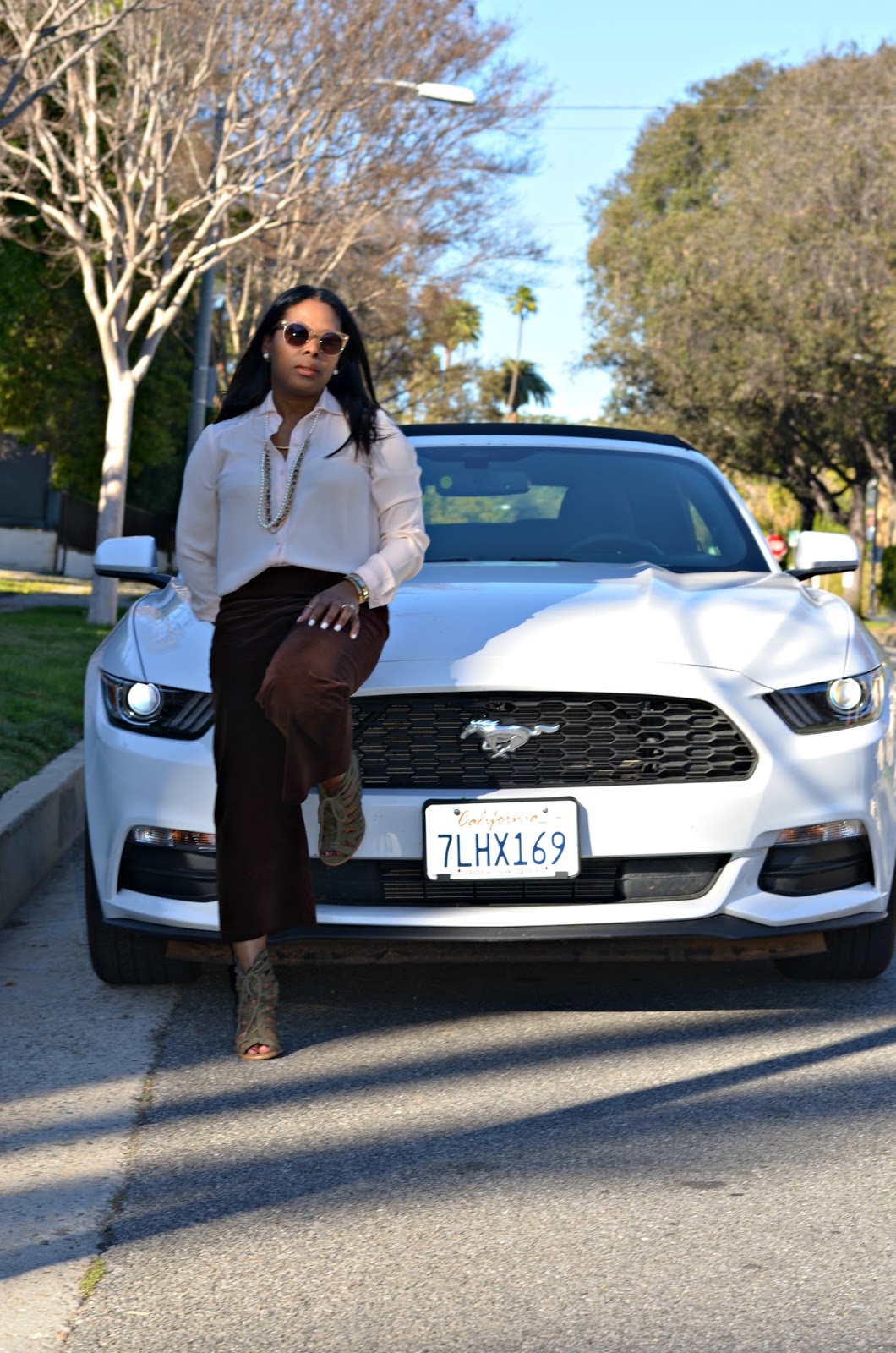 Retro-Inspired-Cropped-Culottes-Forever21-Lace-Paneled-Yoke-Detail-Convertible-Ford-Mustang-GT