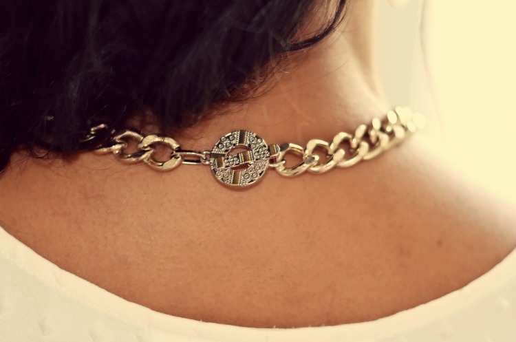 Thick Chunky Gold-tone Vintage Chain Link Collar Necklace {DIY}