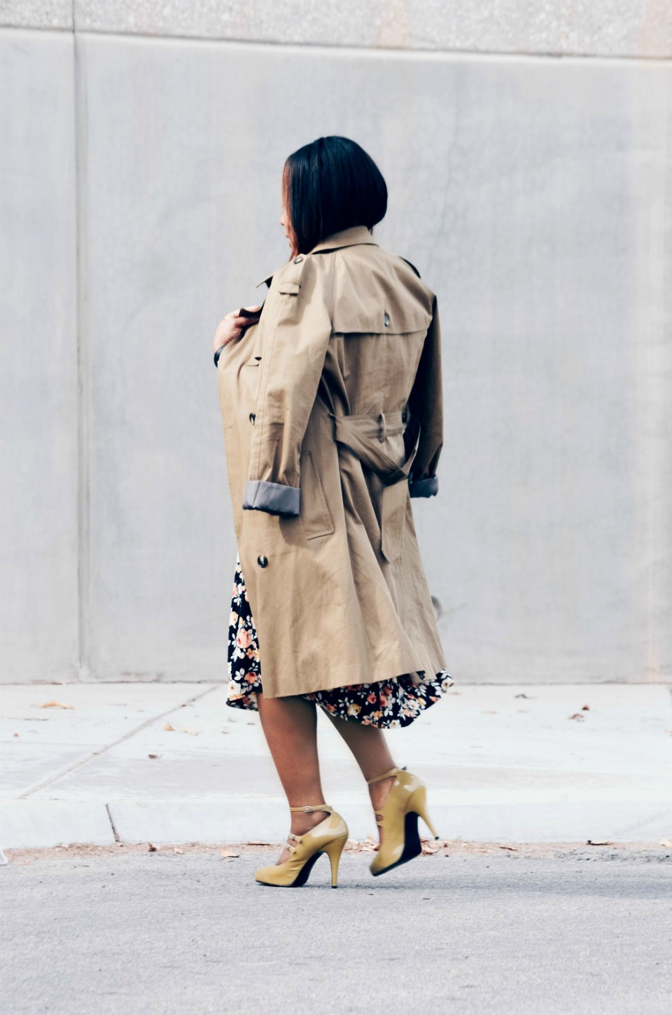 Topshop-Trench Coat-Floral Midi dress-Steven Madden Pump-NastyGal-Two-tone Crossbody bag