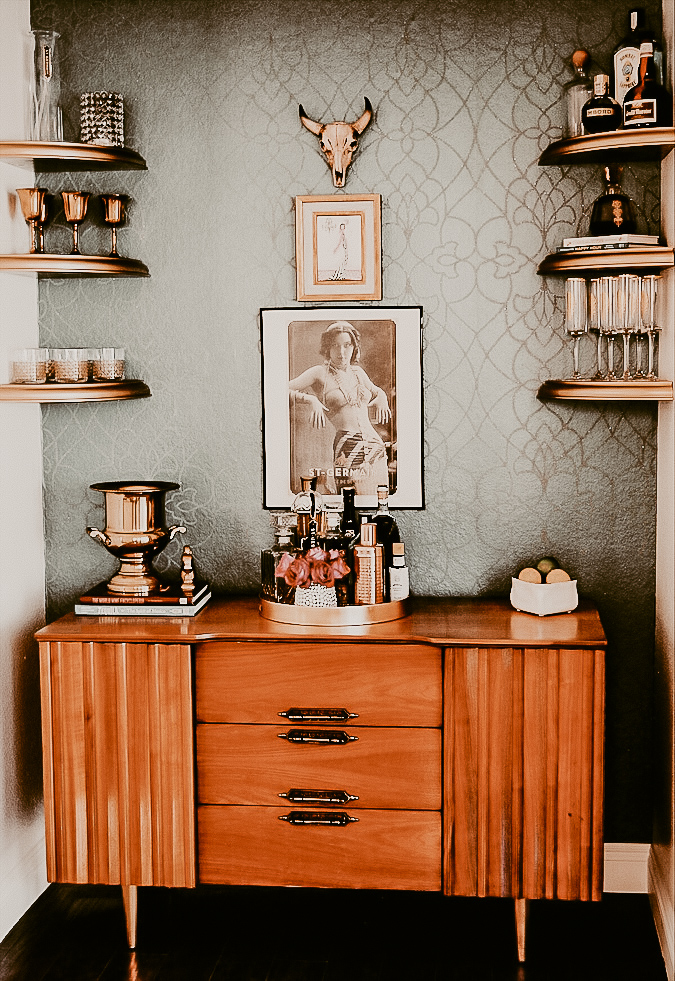 family-tv-room-nook-makeover-diy-turned-into-home-bar-perfect-for-entertaining-candice-olson-wallpaper